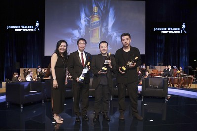 尊尼獲加品牌總監符秀婷女士、七匹狼創始人周少雄、賈樟柯導演、建筑設計師馬巖松合影